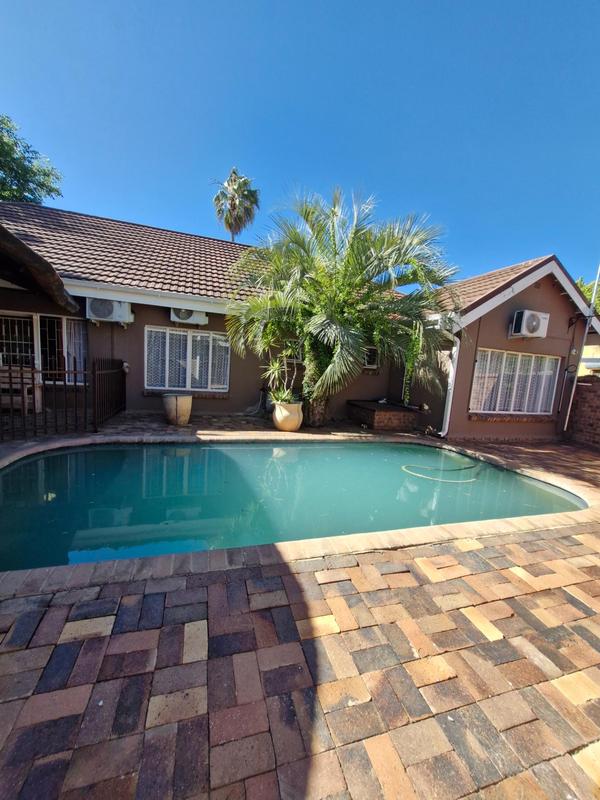 4 Bedroom Property for Sale in Vryburg North West